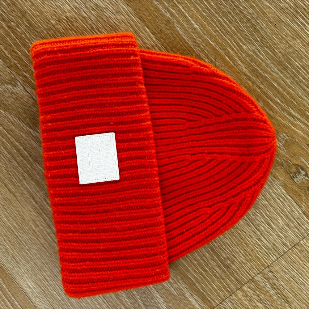 Acne studios beanie in orange